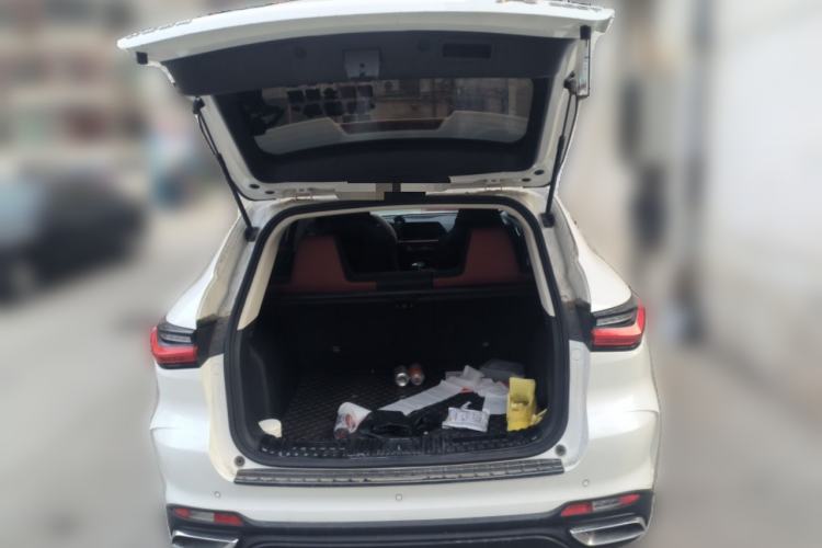 Used CHANGAN OSHAN X5 2021 1.5T DCT Flagship Edition Trunk