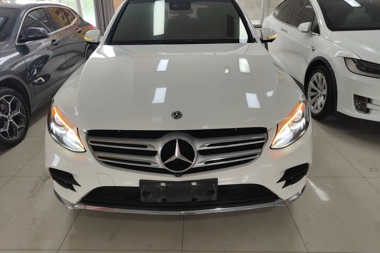 Used Mercedes-Benz GLC 2019 GLC 260 4MATIC Luxury Model Front