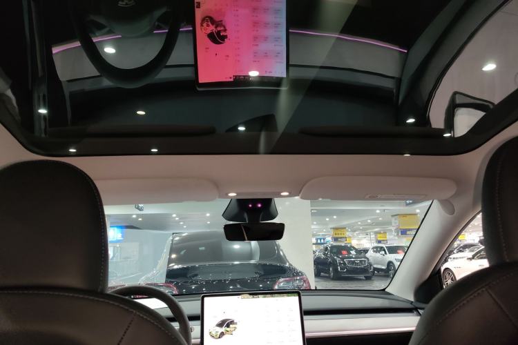 Used Tesla Model Y 2023 Rear-Wheel-Drive Version Headliner