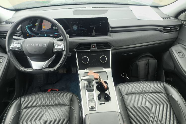 Used EXEED Lingyun 2021 400T Two-Wheel Drive StarRui PRO Edition Center Console