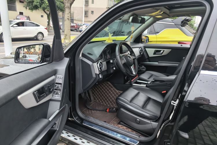 Used Mercedes-Benz GLK-Class 2013 Facelift GLK 300 4MATIC Fashion Edition Driver Seat