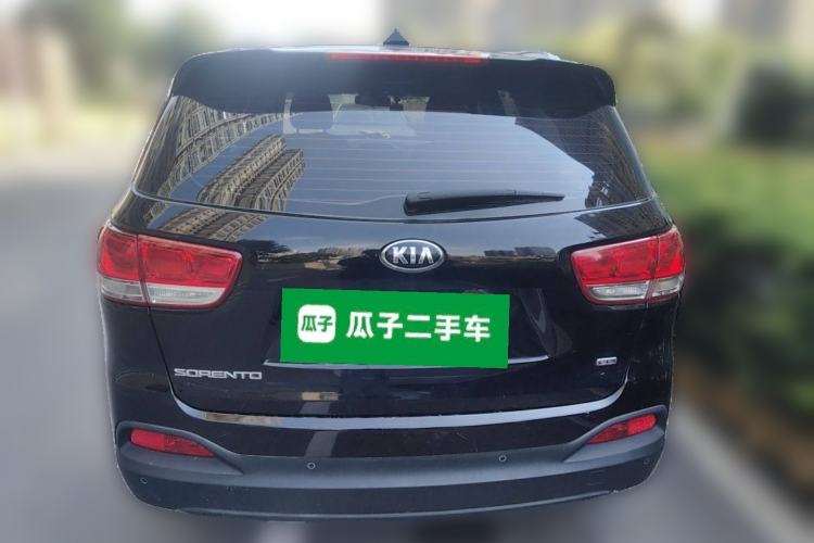 Used Kia Sorento 2015 Sorento L 2.4L Gasoline 4WD Elite Edition 7 Seats China IV Standard