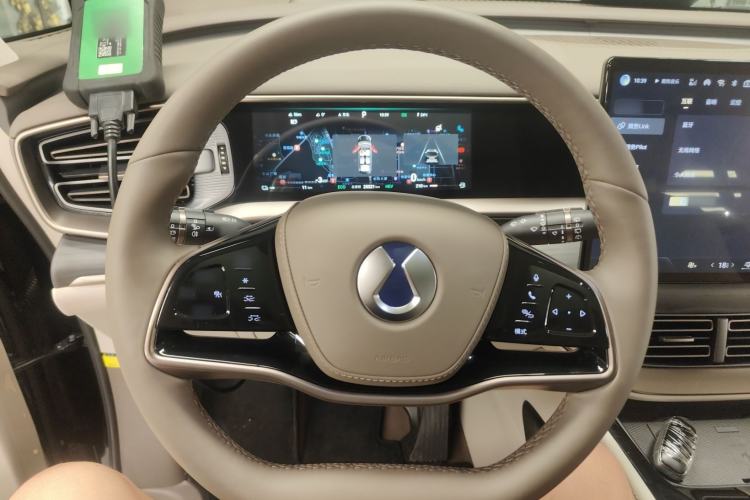 Used Denza D9 2022 DM-i 970 Four-Wheel Drive Flagship Model Steering Wheel