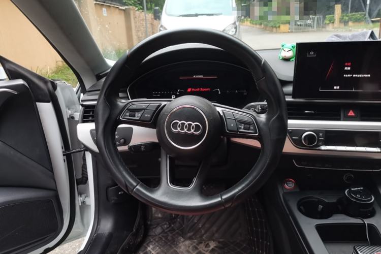 Used Audi A5 2021 Sportback 40 TFSI Fashionable and Dynamic Model Steering Wheel