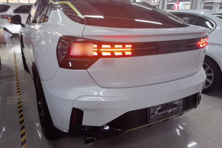 Used Lynk & Co 05 2020 2.0TD Two-Wheel Drive Shine Halo
