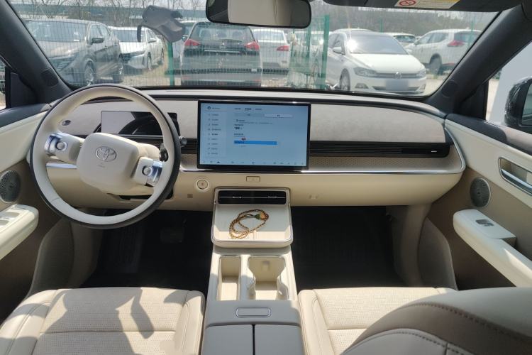 Used Toyota BZ 3X 2025 520 Pro Center Console