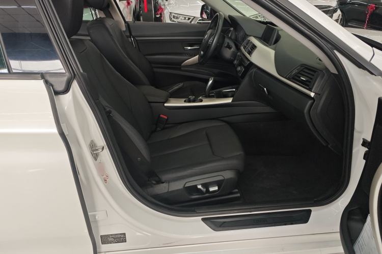 Used BMW 3 Series GT 2017 320i Sport Edition