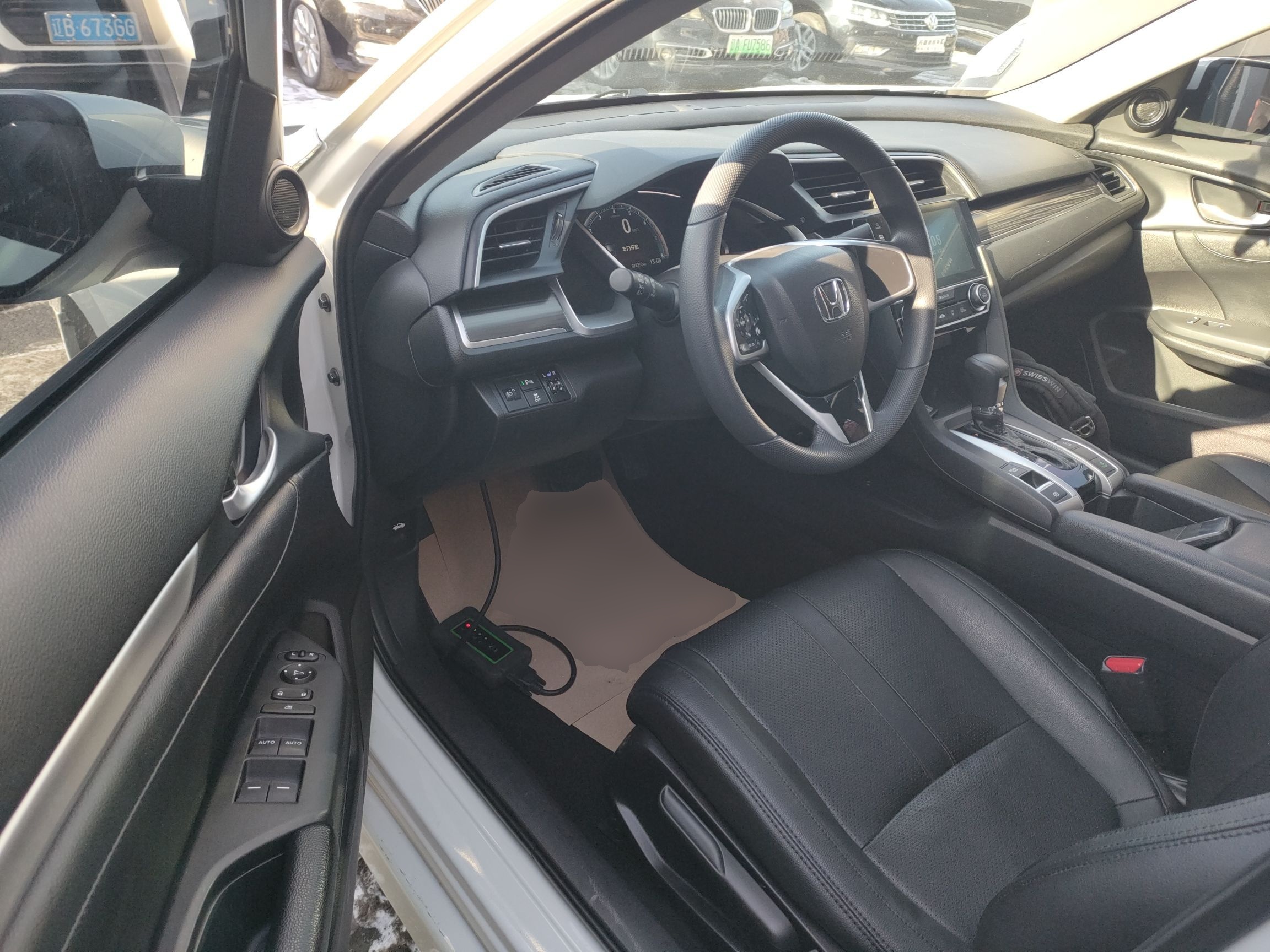 Переднее сиденье в автомобиле