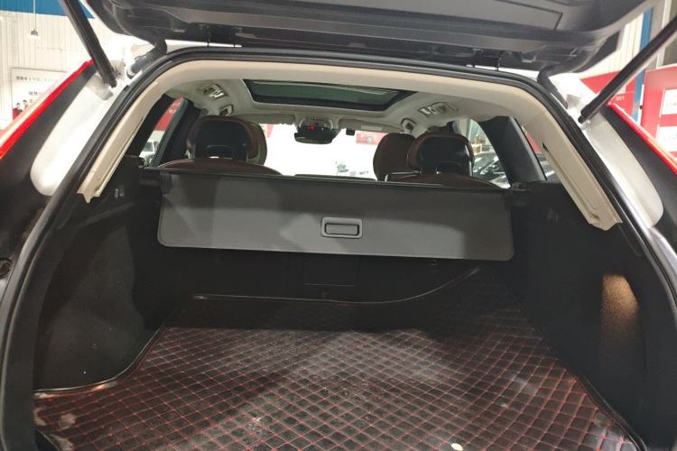 Used Volvo XC60 2019 T5 4x4 Zhiyuan Edition China VI Standard Trunk