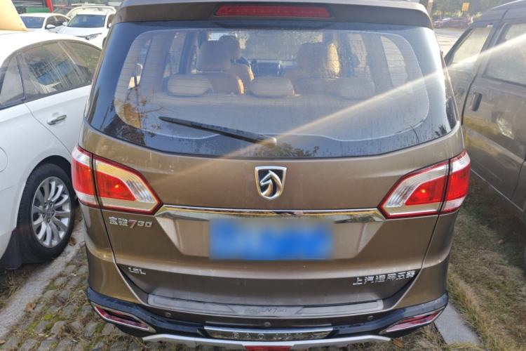 Used Baojun 730 2015 1.8L Manual Luxury Navigation ESP Version 7-seater
