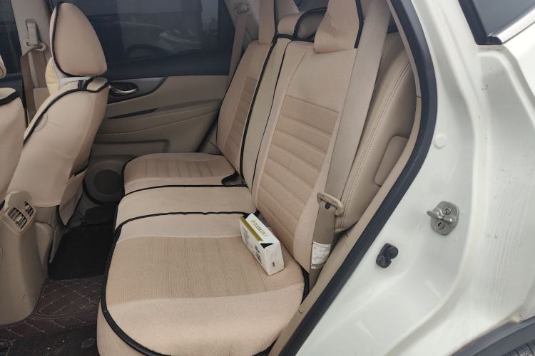 Used Nissan X-Trail 2014 2.0L CVT Smart Edition 2WD
