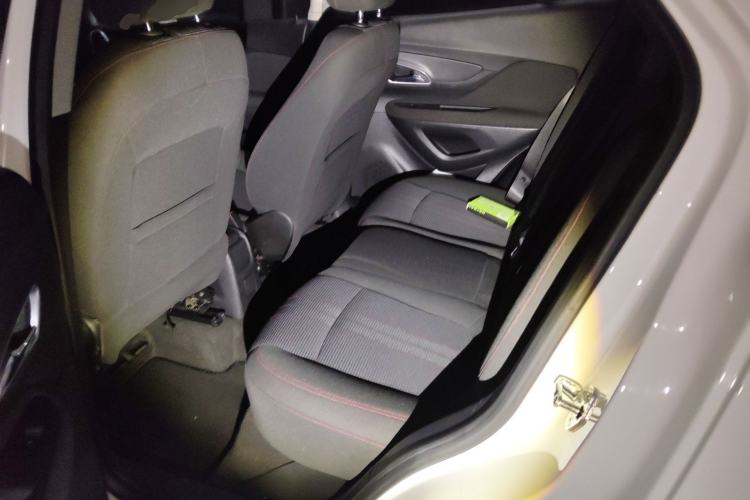 Used Buick Encore 2015 1.4T Automatic Two-Wheel Drive Urban Elite Version