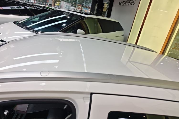 Used Geometry E Firefly 2024 301km Flowing Light Roof