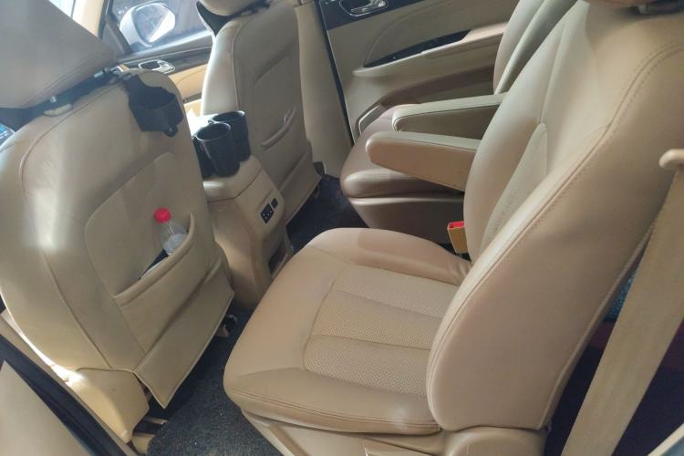 Used Baojun 730 2016 1.5L Manual Comfort Version 7 Seats China V Emission Standard
