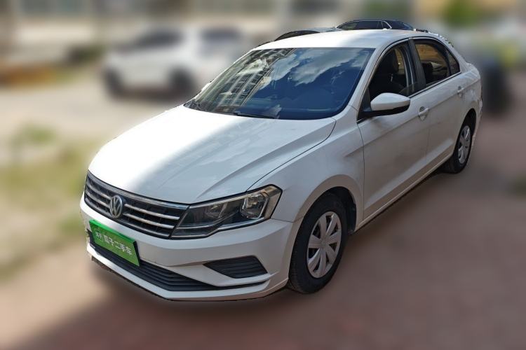 Used Volkswagen Jetta 2017 1.4L Manual Fashion Edition Front Left 45 Deg