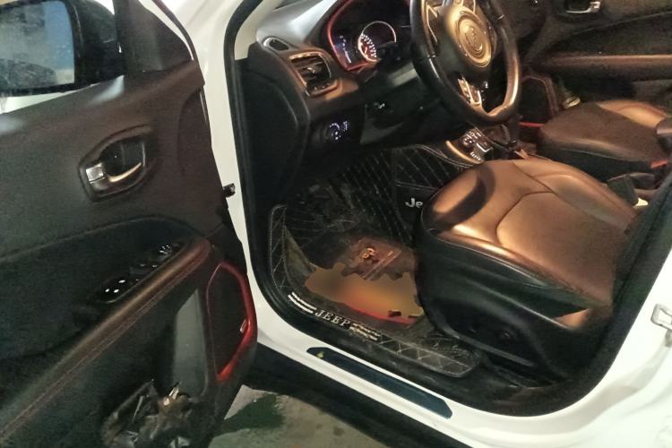 Used Jeep Compass 2019 220T Automatic Four-Wheel Drive High-Performance Flagship Edition
