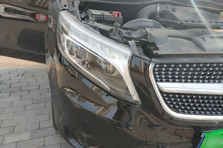 Used Mercedes-Benz Vito 2021 2.0T Business Version 7 Seats Right Front Headlight