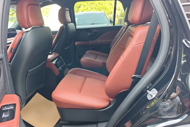 Used Lincoln Aviator 2024 3.0T V6 All-Wheel-Drive Elegance Edition Six Seats