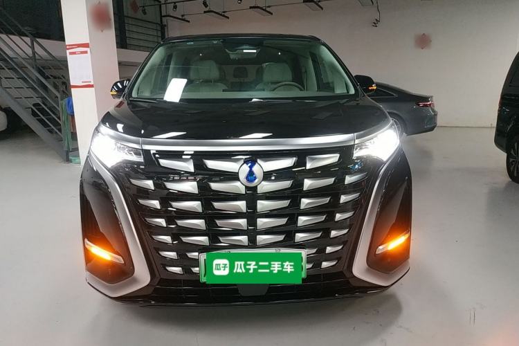 Used Denza D9 2023 DM-i 965 Luxury Model