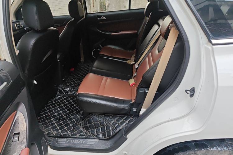 Used Foday Landfort 2017 1.9T Diesel Manual Two-Wheel Drive Luxury Edition 7 Seats