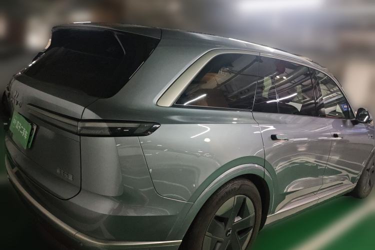 Used ONVO Luxeed L90 2025 Model—Max Six-Seater Version