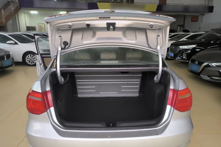 Used Volkswagen Jetta 2013 1.6L Manual Comfort Model Trunk