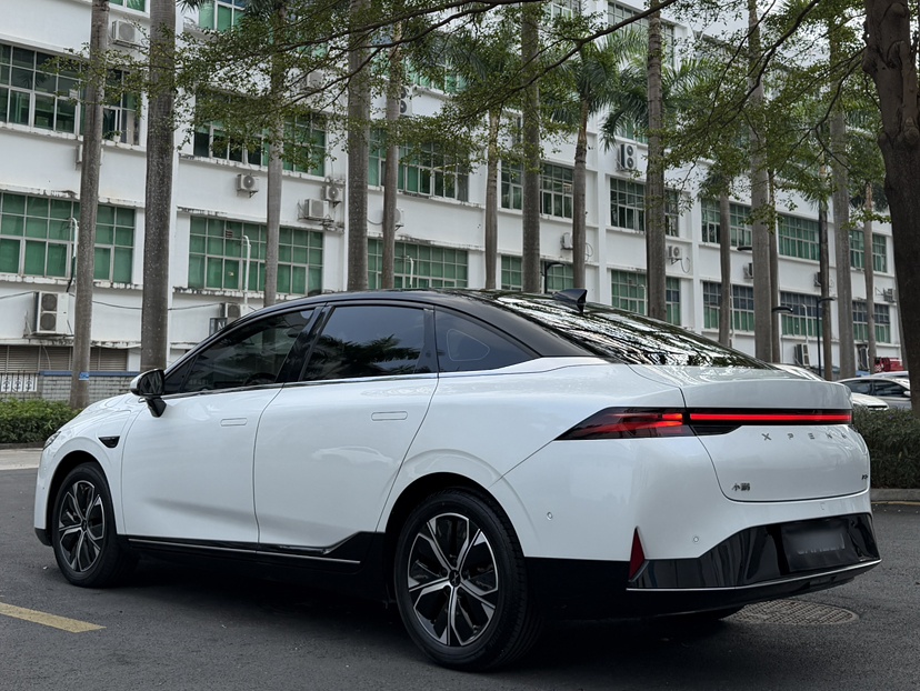 XPeng P5 2022 550E — снимка 13