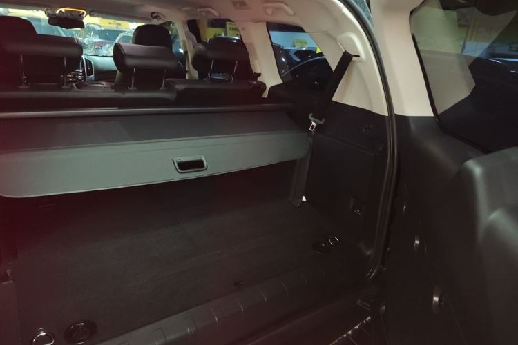 Used Haval H9 2017 2.0T Gasoline 4x4 Luxury 7-Seater