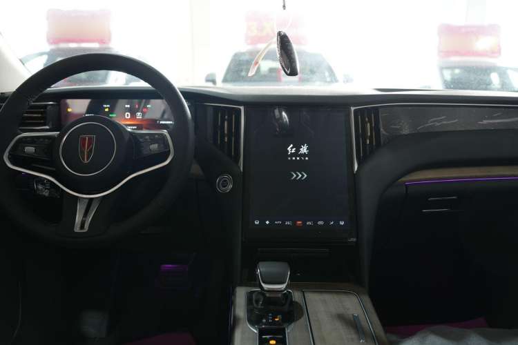 Used Hongqi HS7 2023 2.0T Automatic All-Wheel Drive Flagship Edition Six Seats