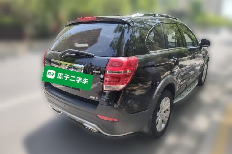 Used Chevrolet Captiva 2015 2.4L 4x4 Flagship Edition 7-Seater