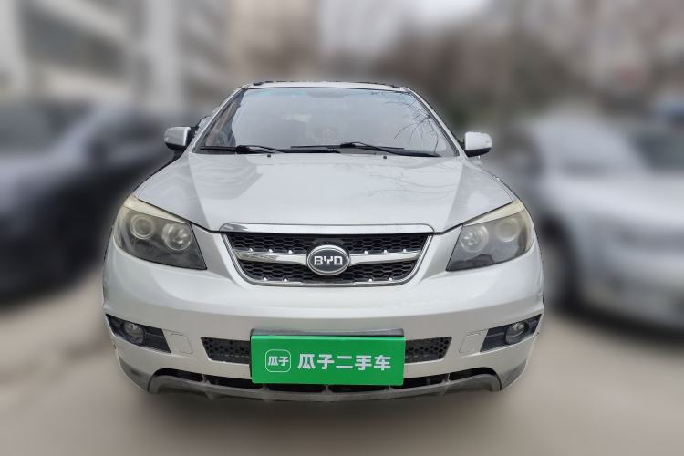 Used BYD S6 2013 Jingyue Edition 2.0L Manual Luxury Model 5 Seats