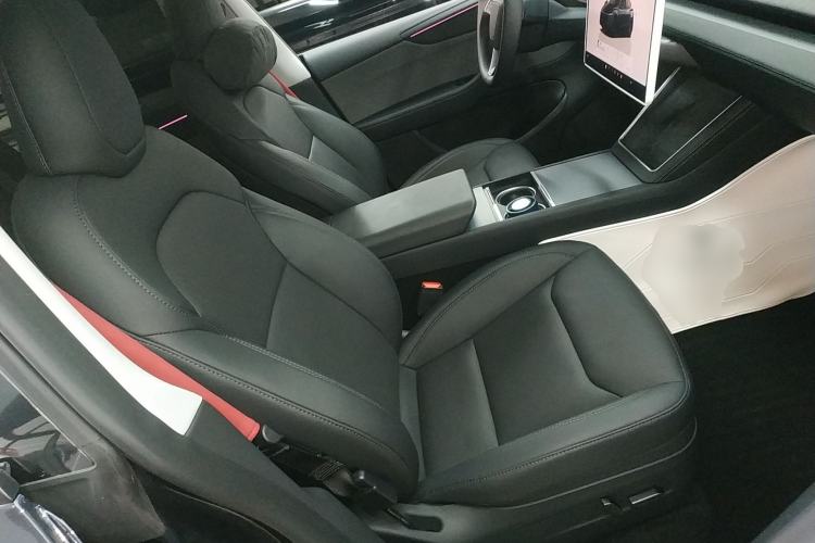 Used Tesla Model Y 2025 Rear-Wheel-Drive Version