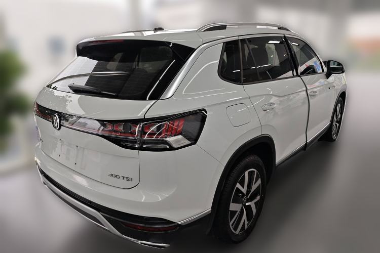 Used Volkswagen Tayron 2023 300TSI Two-Wheel-Drive Luxury Plus Advanced Edition Rear Right 45 Deg