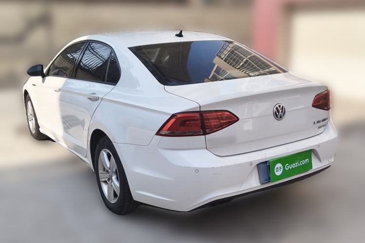 Used Volkswagen Lamando 2017 230TSI Manual Trend Edition
