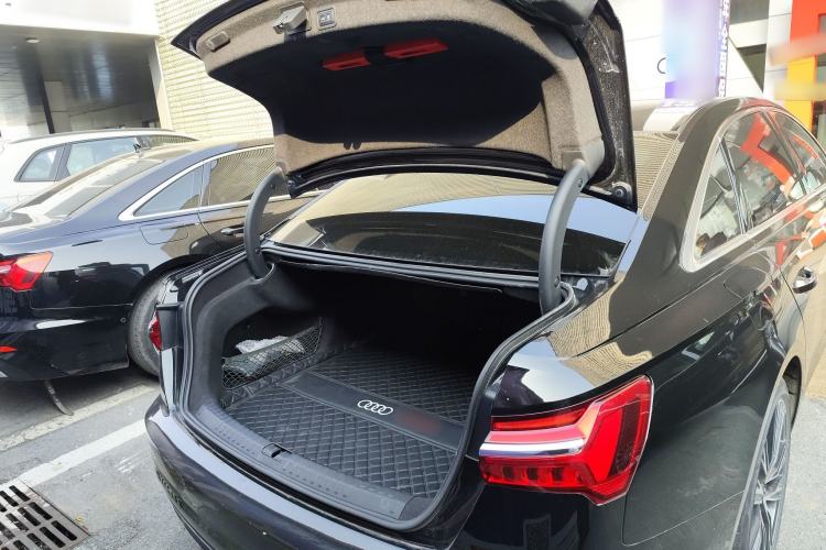 Used Audi A6L 2023 Updated 45 TFSI quattro Prestige Elegant Edition
