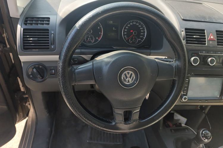 Used Volkswagen Touran 2015 1.4T Manual Fashion Edition 5-Seater
