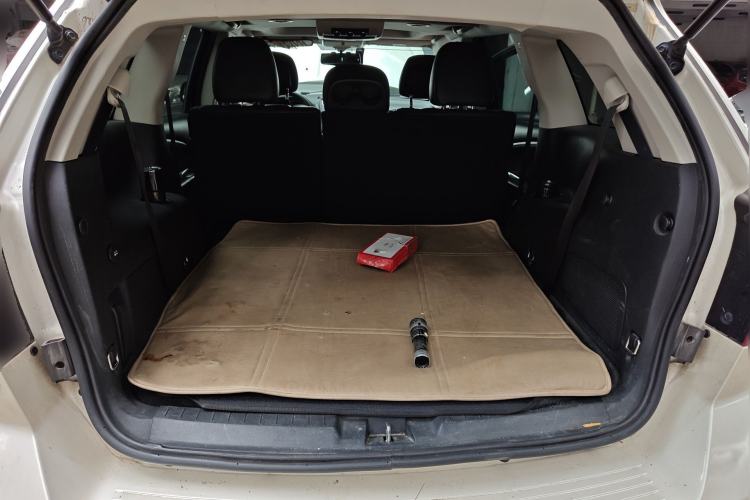 Used Dodge Journey 2013 2.4L Two-Wheel Drive Luxury Version