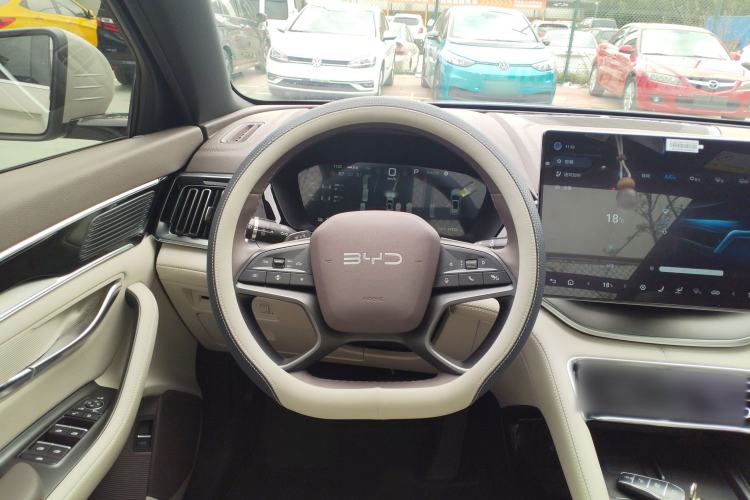 Used BYD Song PLUS New Energy 2025 EV Intelligent Driving Version 520km Premium Model Steering Wheel