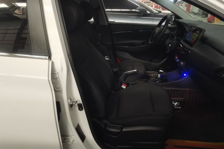 Used Hyundai Celesta 2020 1.6L Automatic GL Enjoyable Edition Right Front Seat