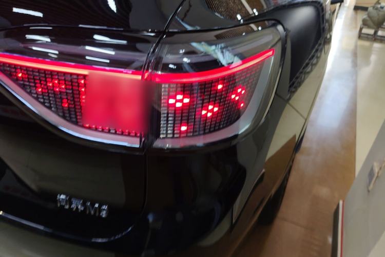 Used Hima AITO M9 2024 Range-Extended Ultra Version 52 kWh 6-Seater Model Right Rear Taillight