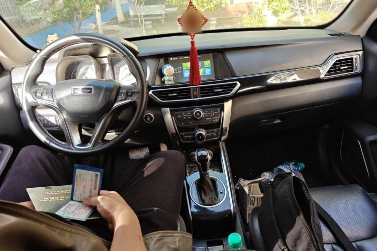 Used Zotye Domy X5 2017 Upgraded Model 1.5T CVT Governor Edition Center Console