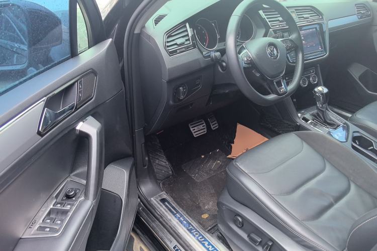 Used Volkswagen Tiguan L 2019 330TSI Automatic Two-Wheel Drive Panoramic Comfort Edition China VI Standard Driver Seat