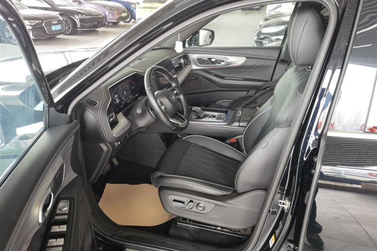 Used GAC Trumpchi GS8 2024 Linghang Series 2.0 TGDI Two-Wheel Drive Luxury Smart Connectivity Version
