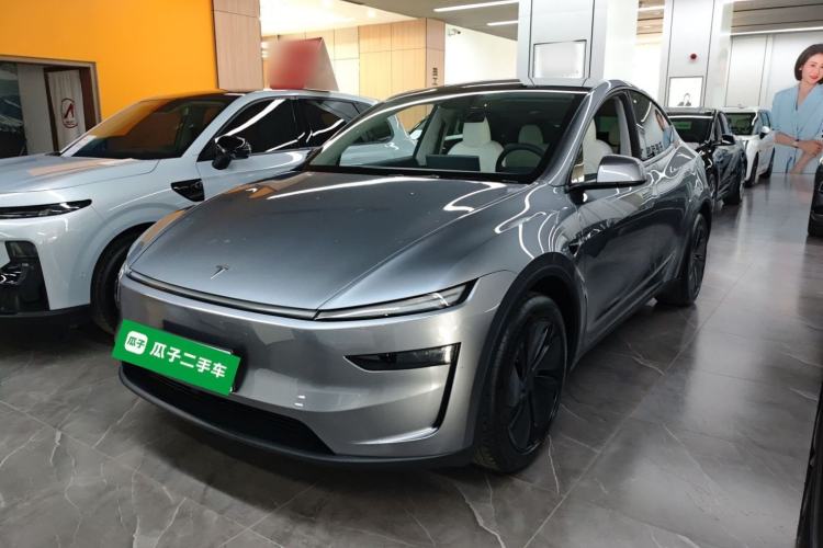 Used Tesla Model Y 2025 Rear-Wheel-Drive Version