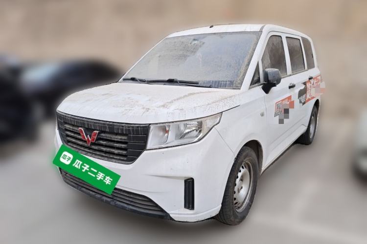 Used Wuling Hongguang PLUS 2019 1.5T Manual Standard Edition 5 Seats