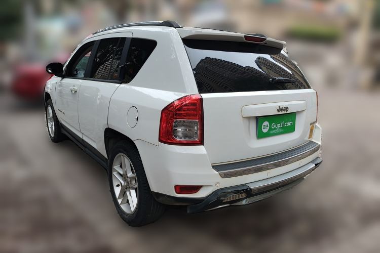 Used Jeep Compass 2013 2.0L two-wheel drive luxury version
