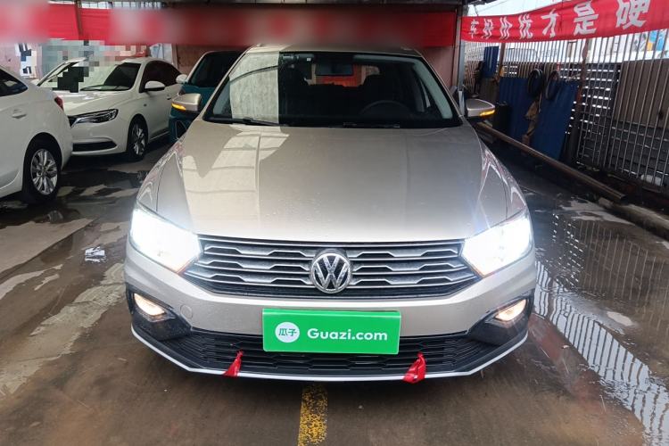 Used Volkswagen C-TREK 2018 1.5L Automatic Fashion Model