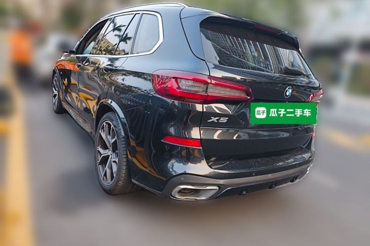 Used BMW X5 2021 xDrive40i Luxury Model with M Sport Package
