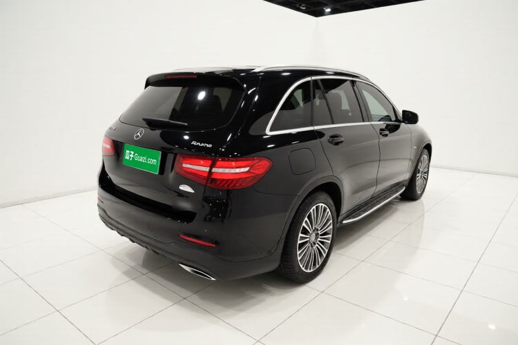 Used Mercedes-Benz GLC 2016 GLC 260 4MATIC Dynamic Edition Exterior 5