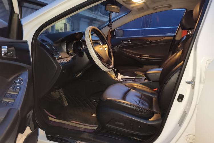 Used Hyundai Sonata 2013 2.0L Automatic Luxury Edition Driver Seat